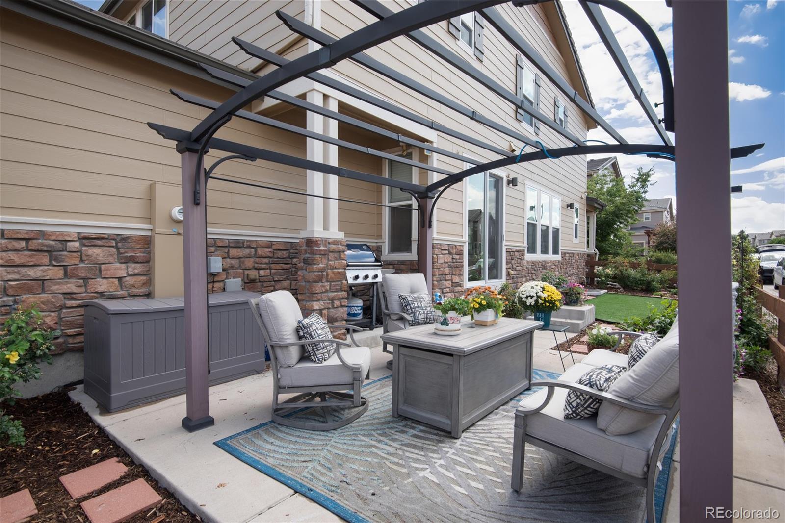 10136 Tall Oaks Street