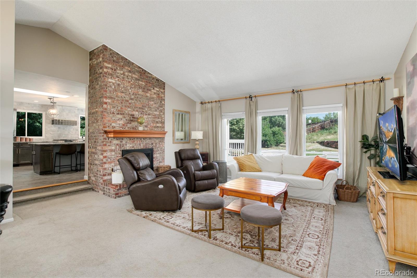 1341 E Nichols Avenue