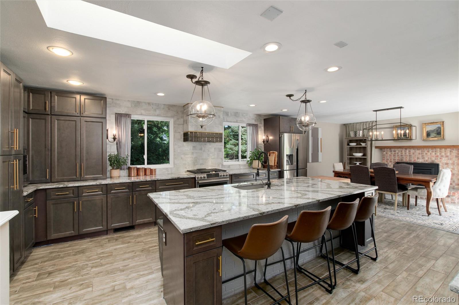 1341 E Nichols Avenue