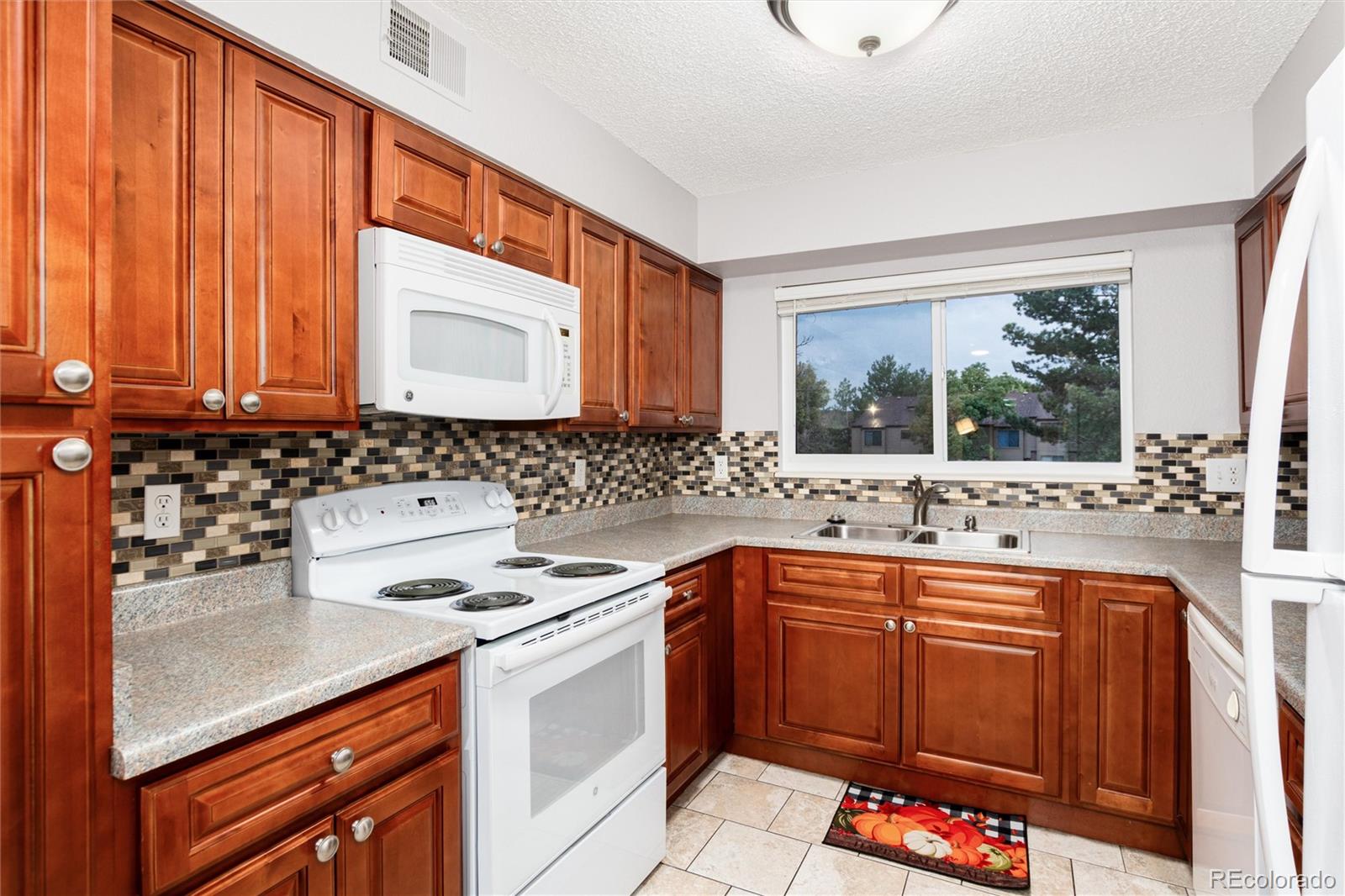 418 Wright Street Unit: 202