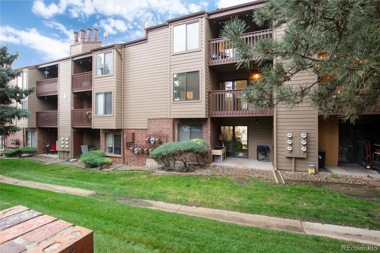 418 Wright Street Unit: 202