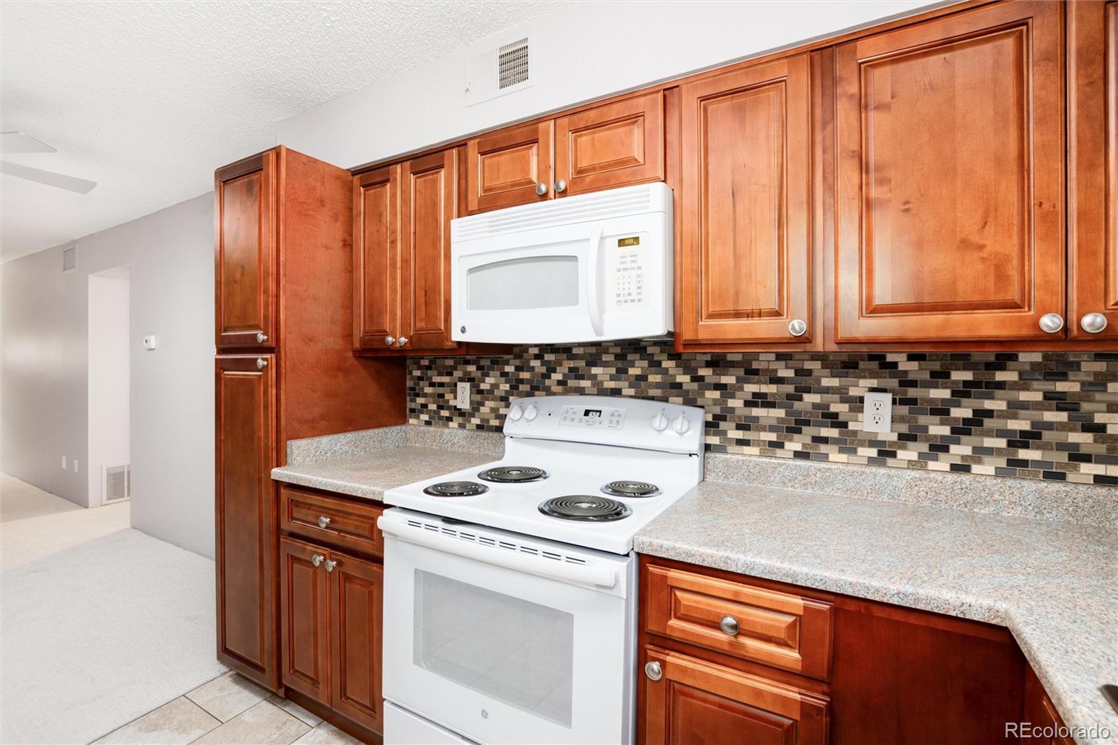 418 Wright Street Unit: 202