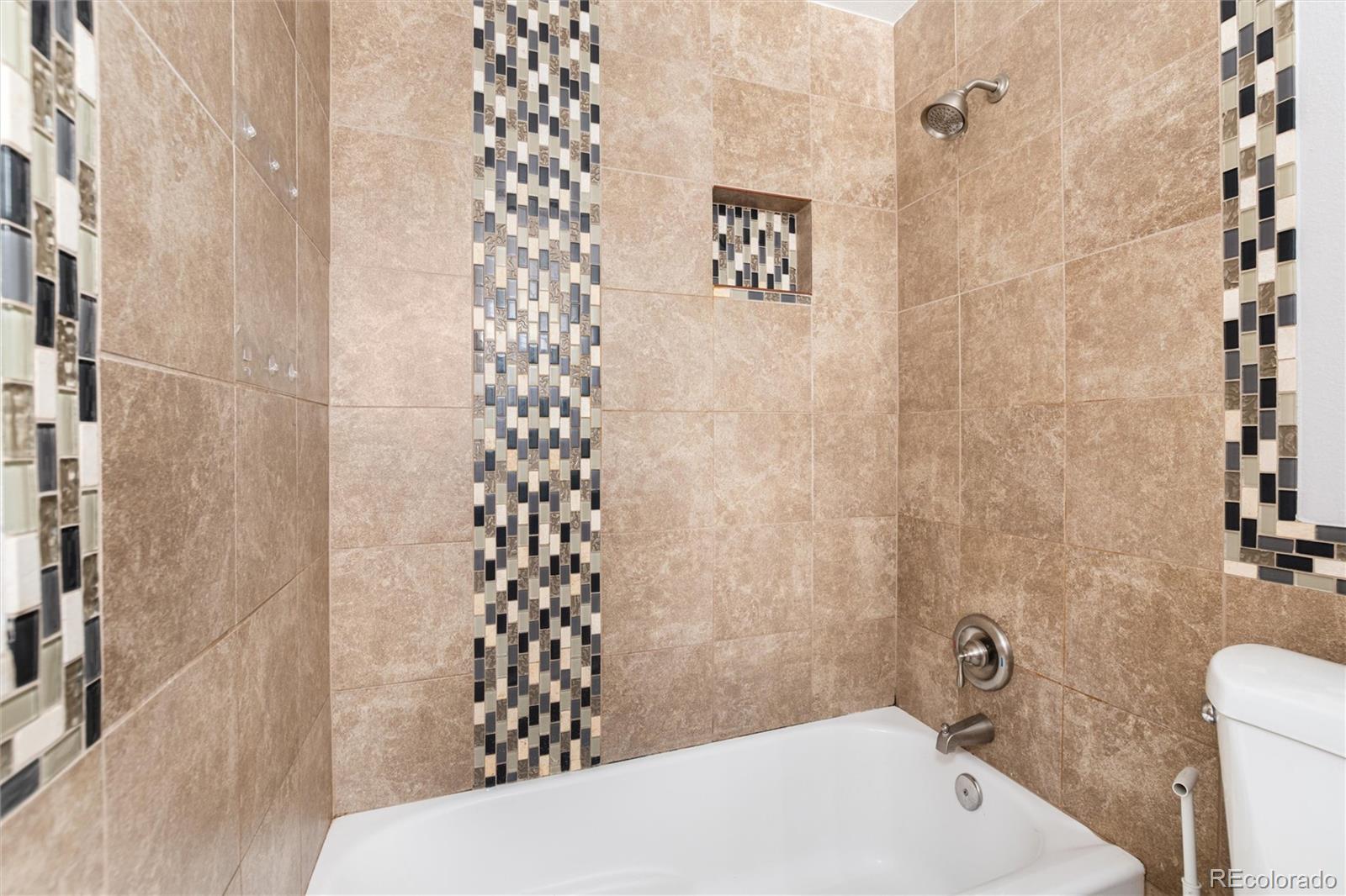 418 Wright Street Unit: 202