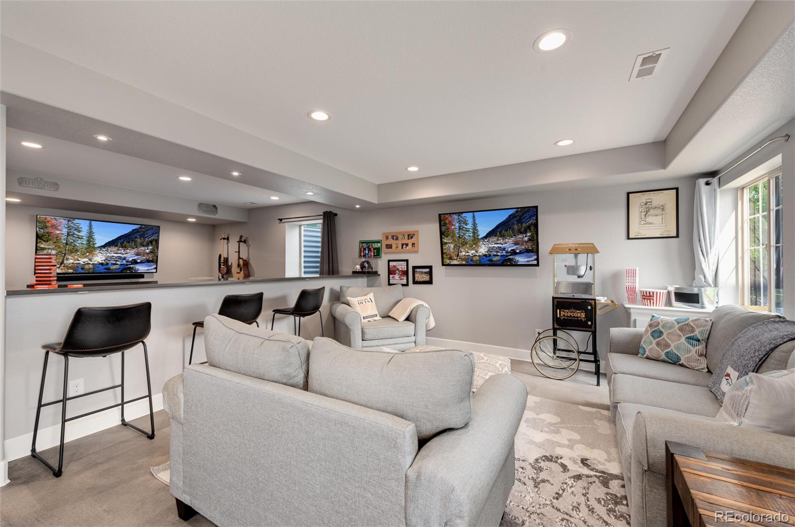 7690 S Blackstone Parkway