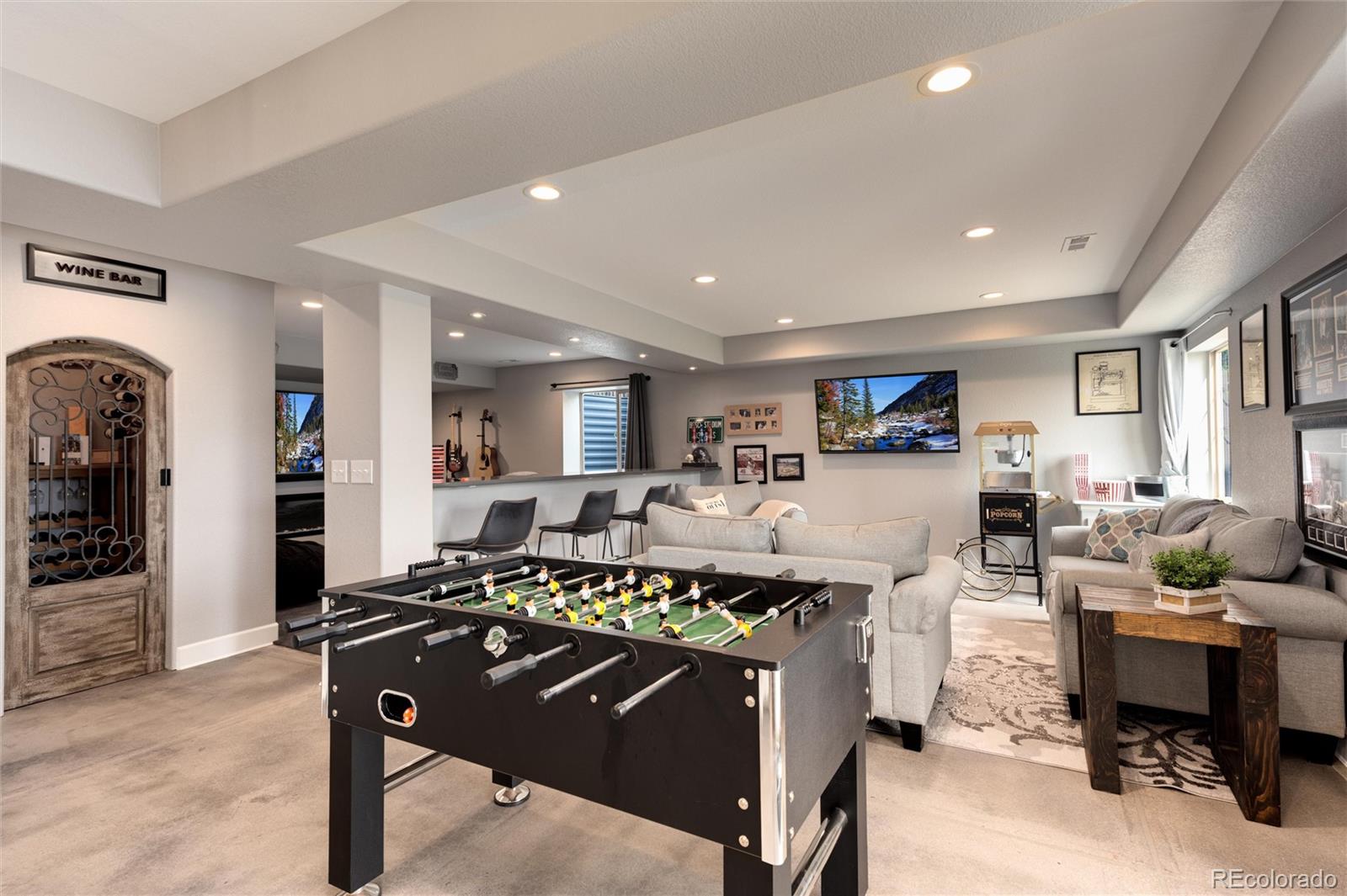 7690 S Blackstone Parkway