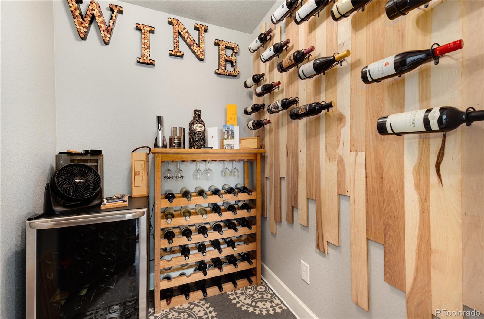 7690 S Blackstone Parkway