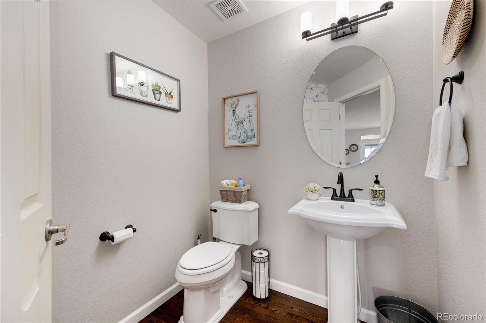 7690 S Blackstone Parkway