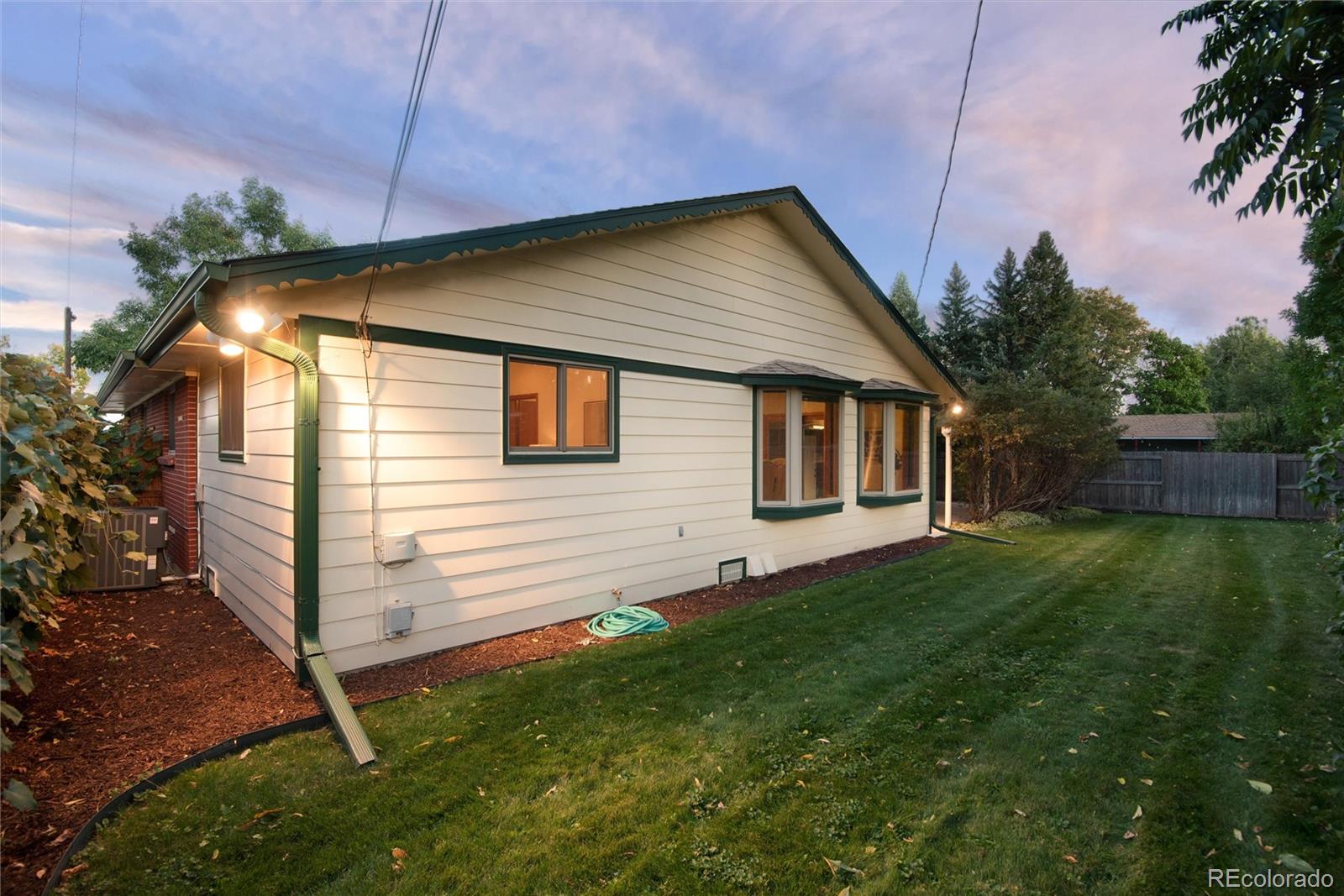 1415 S Zephyr Street