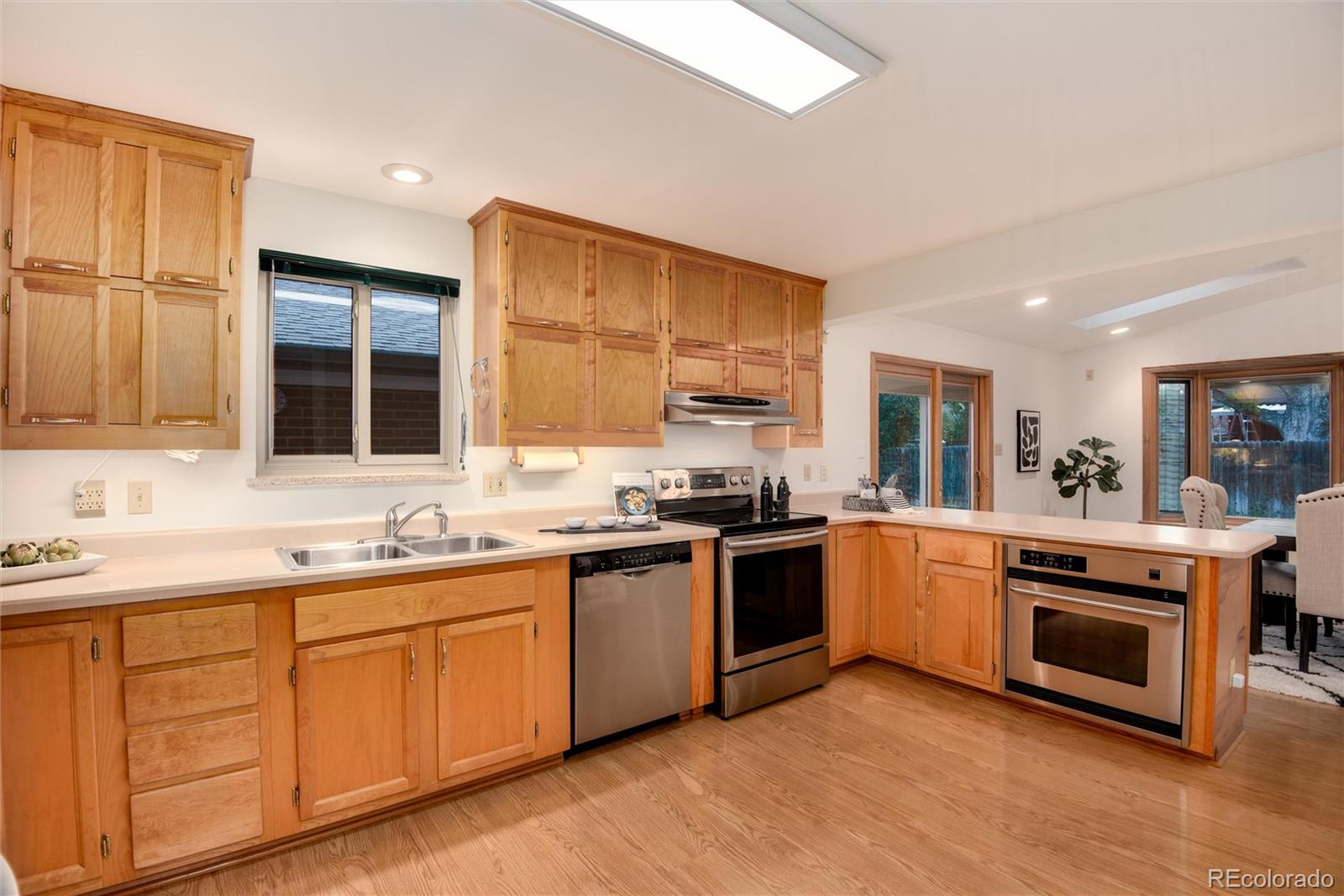 1415 S Zephyr Street