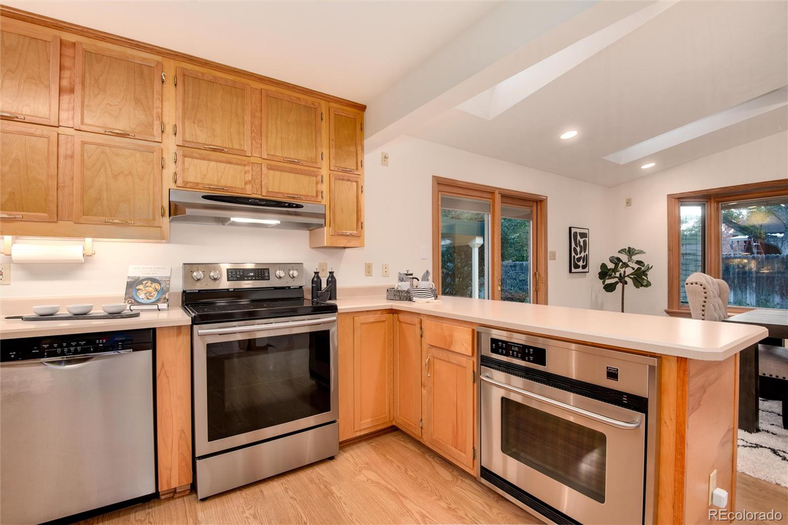 1415 S Zephyr Street