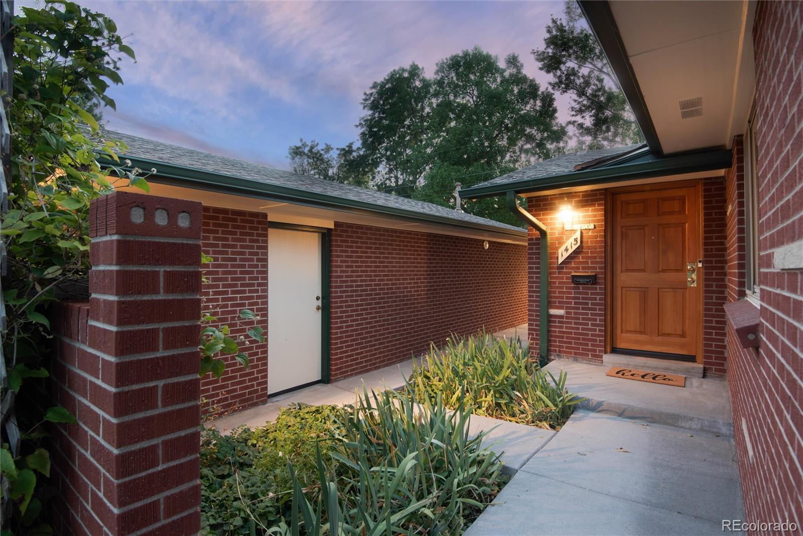 1415 S Zephyr Street