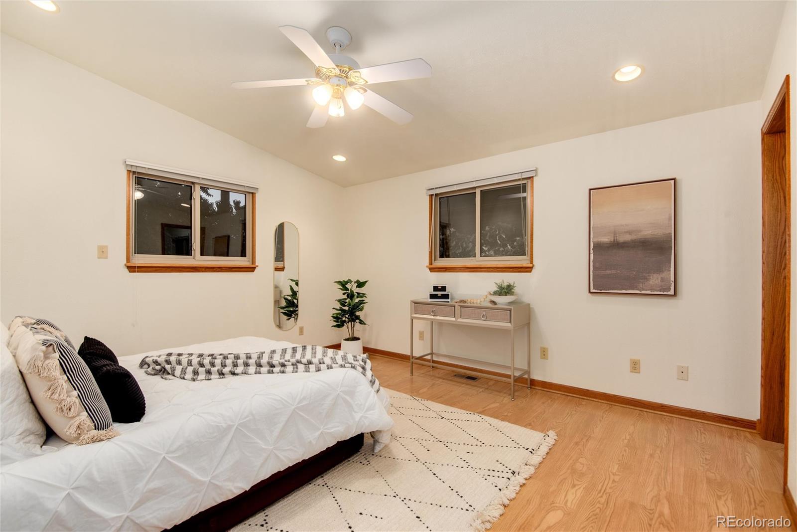 1415 S Zephyr Street