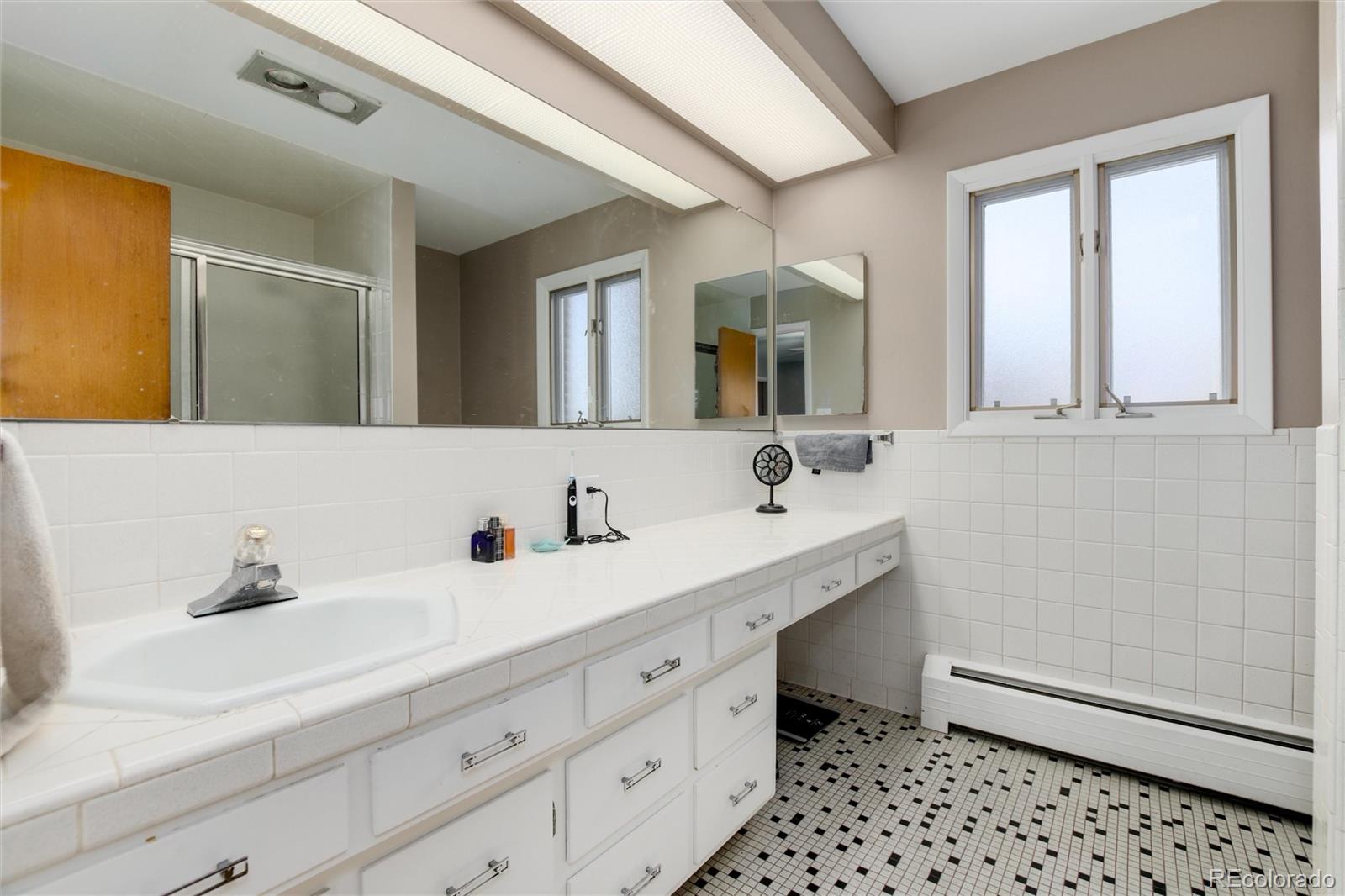 2107 S Harlan Street