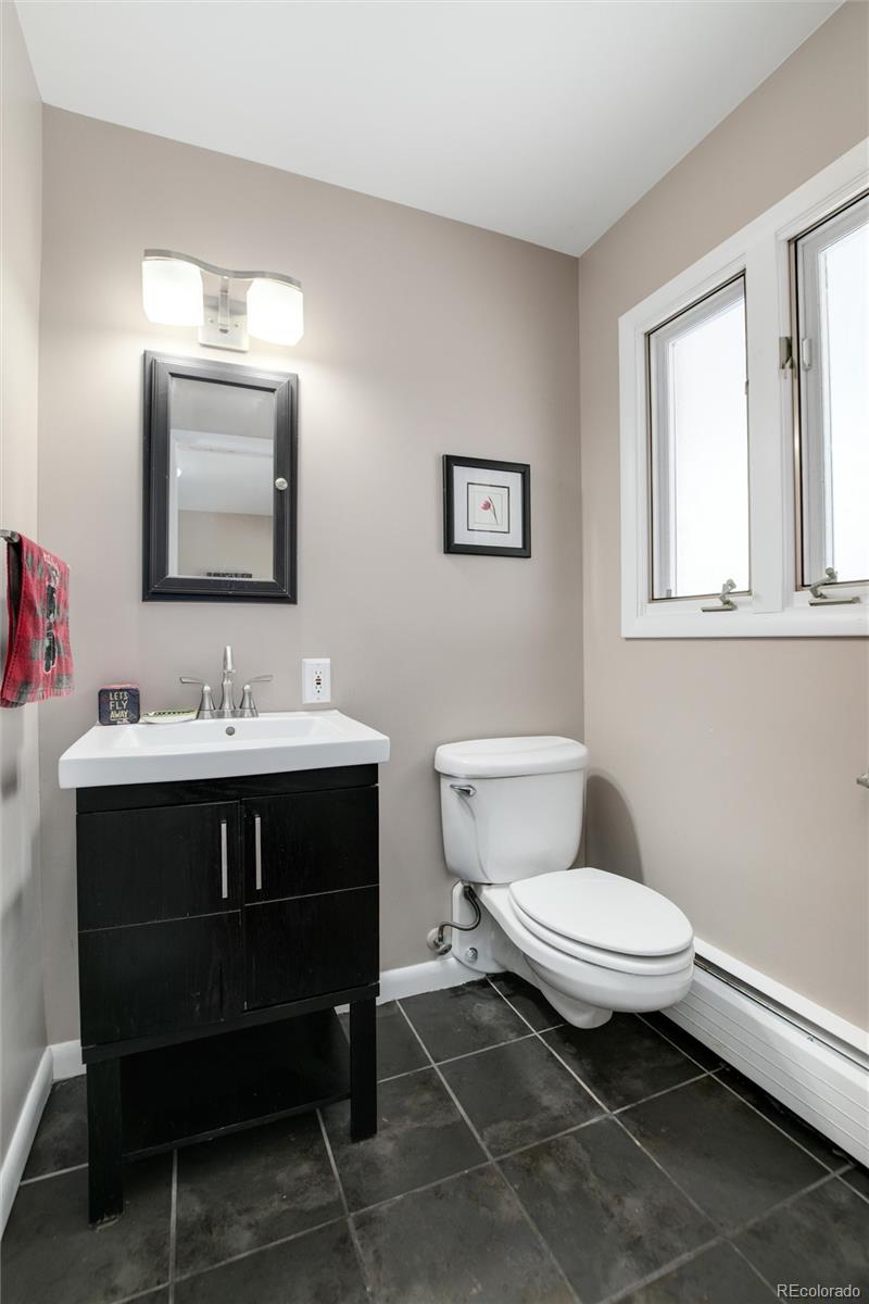 2107 S Harlan Street