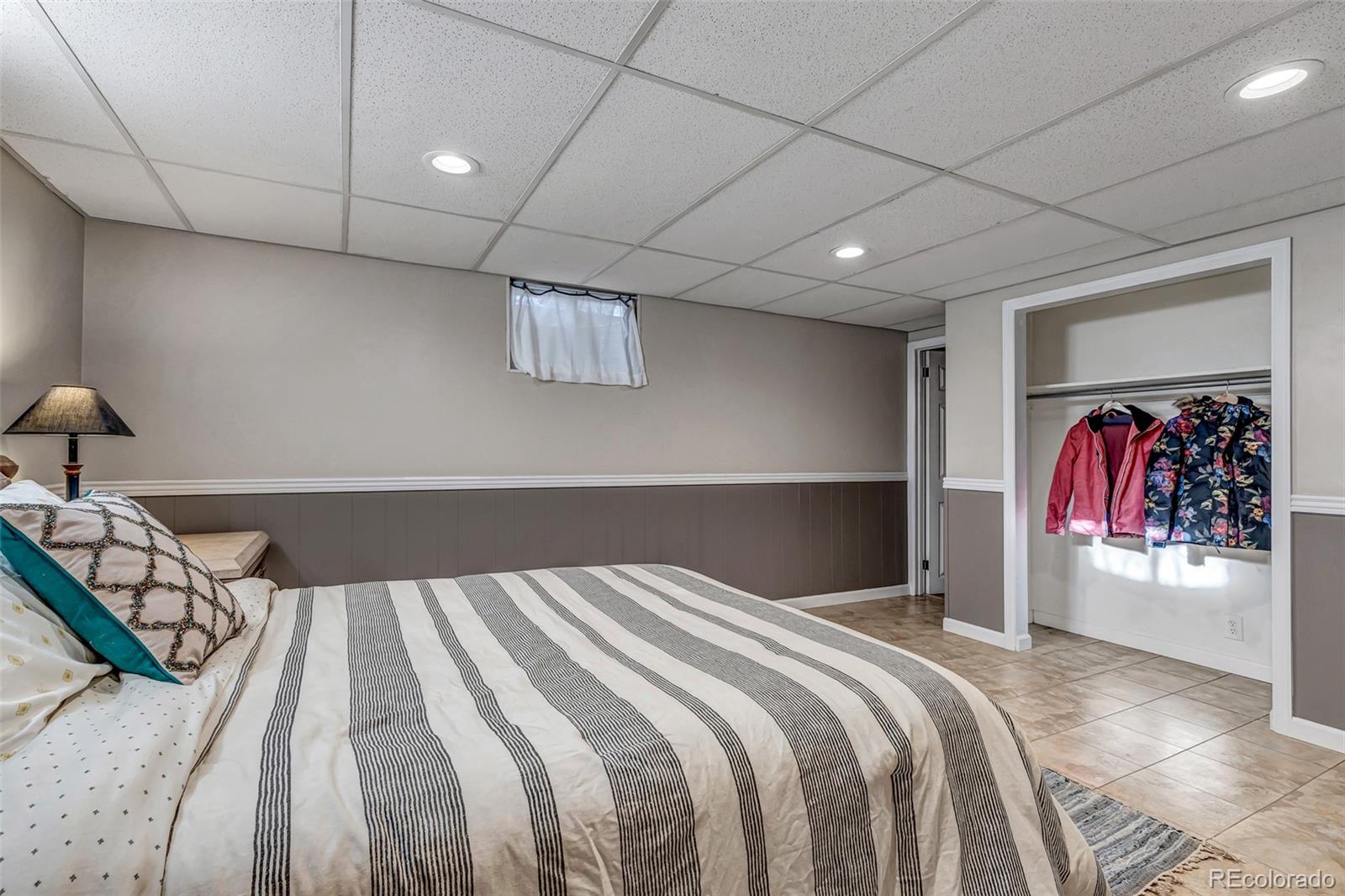 2955 W Chenango Avenue