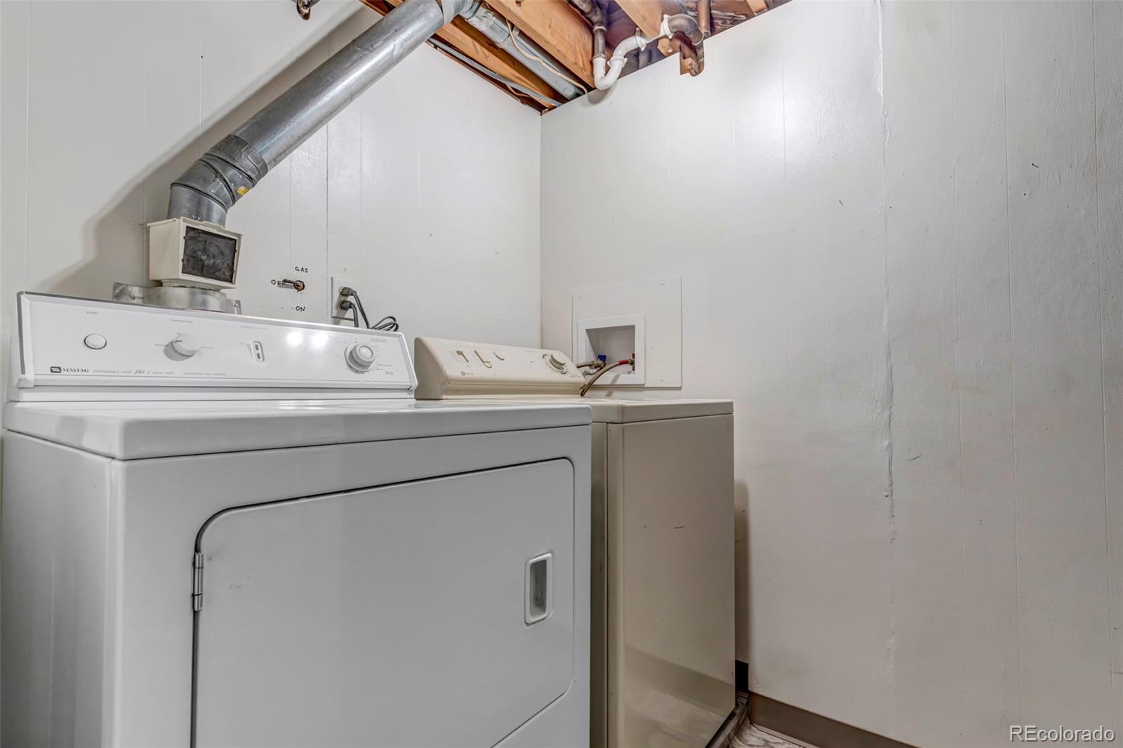 2955 W Chenango Avenue