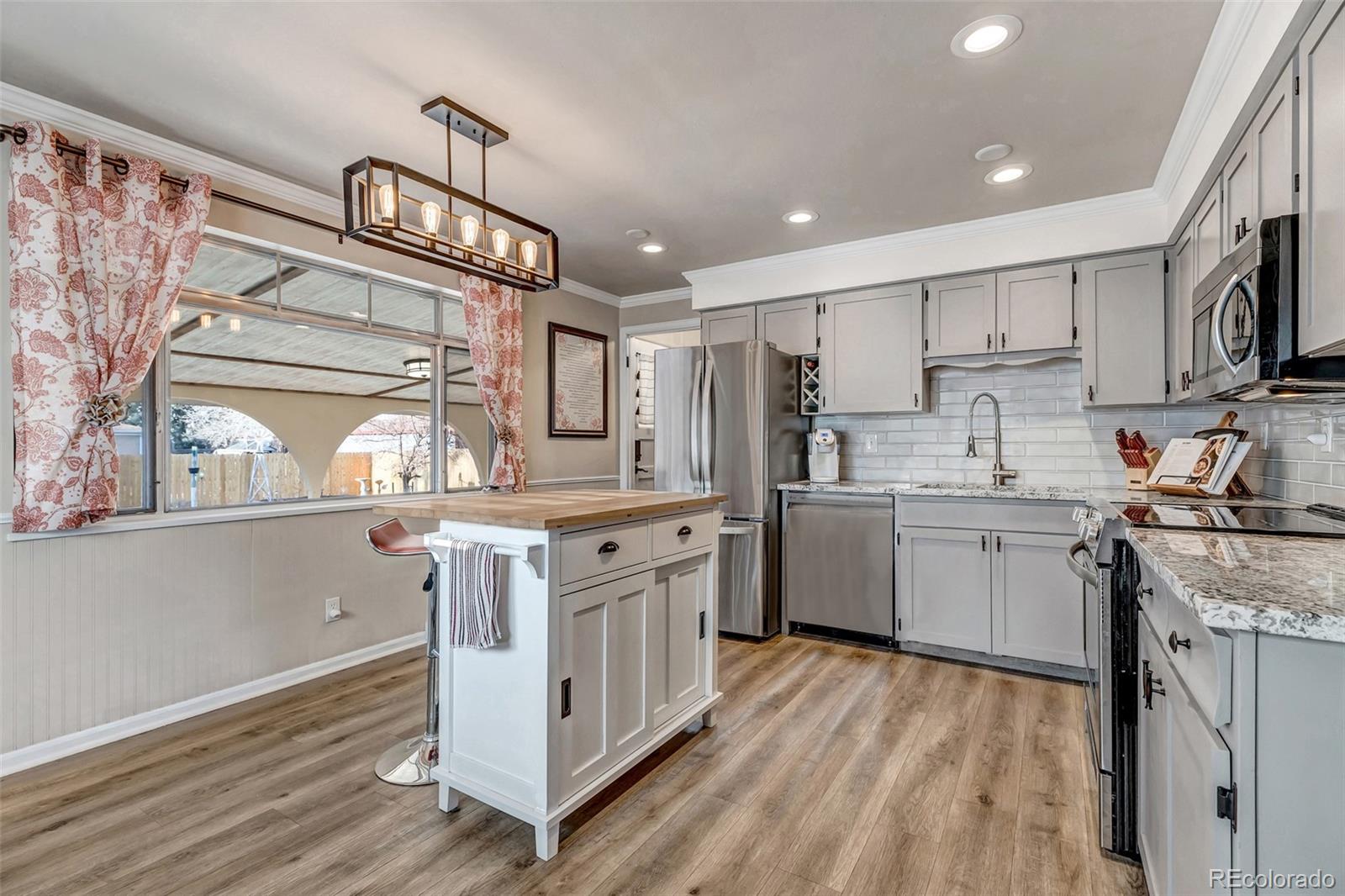 2955 W Chenango Avenue