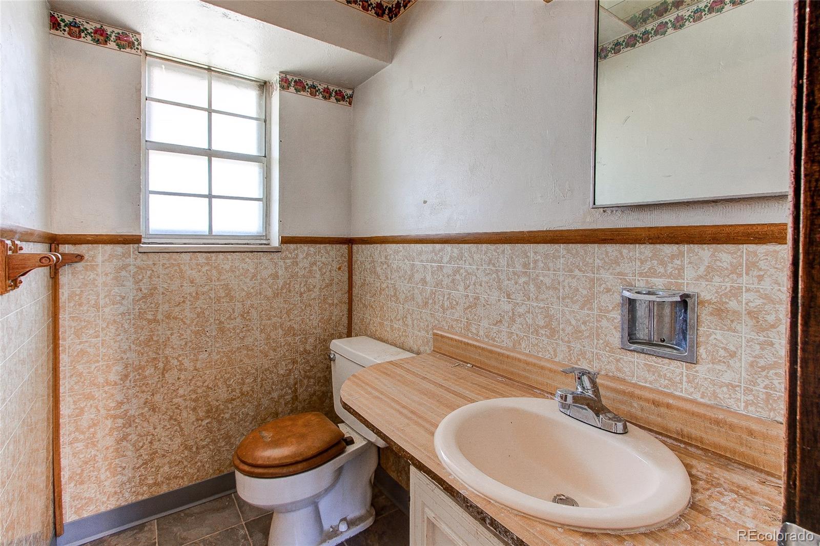 12832 Elmendorf Place