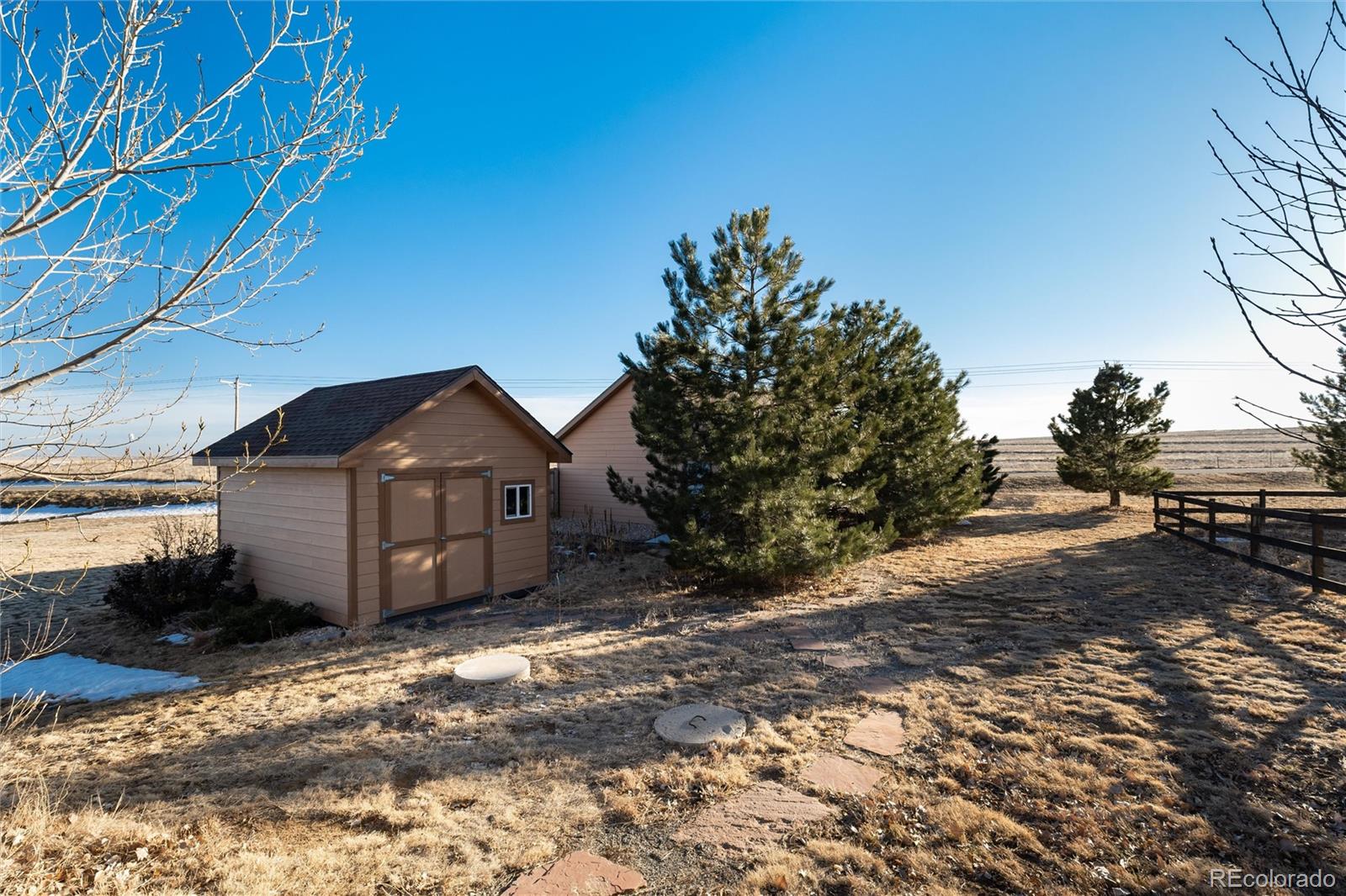 1120 Antelope Drive W