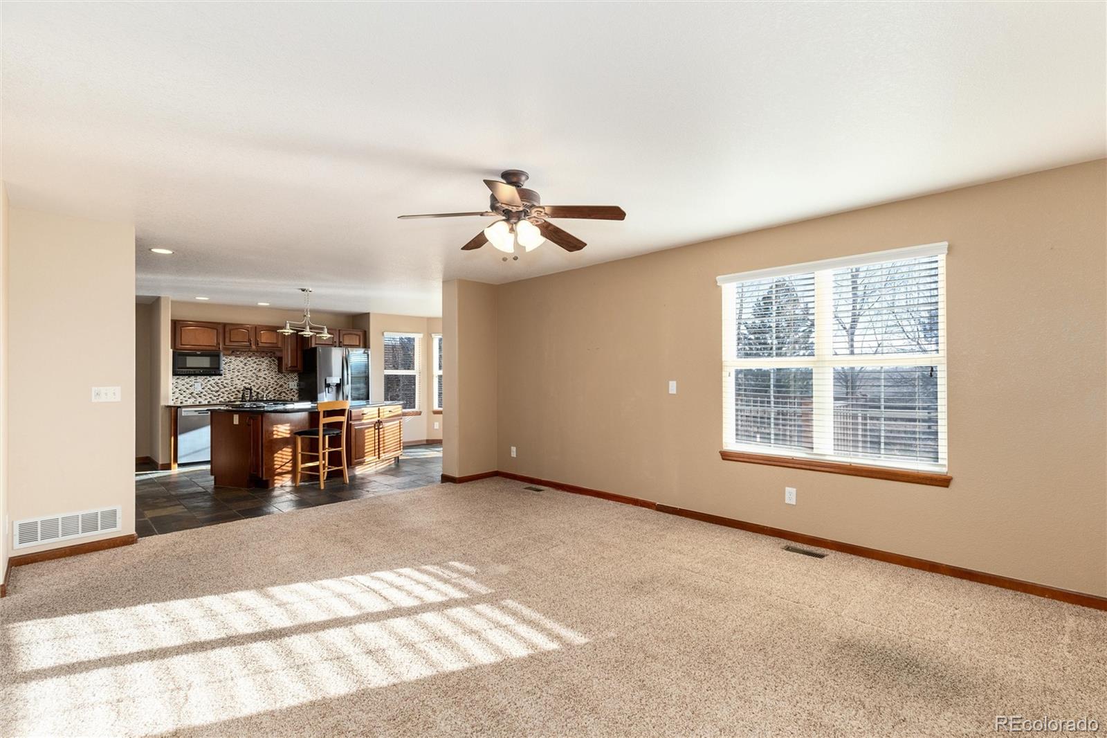 1120 Antelope Drive W