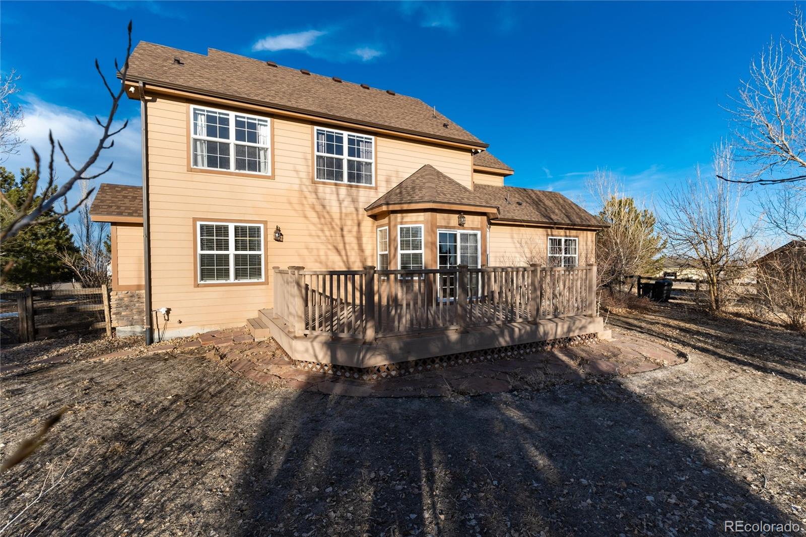 1120 Antelope Drive W