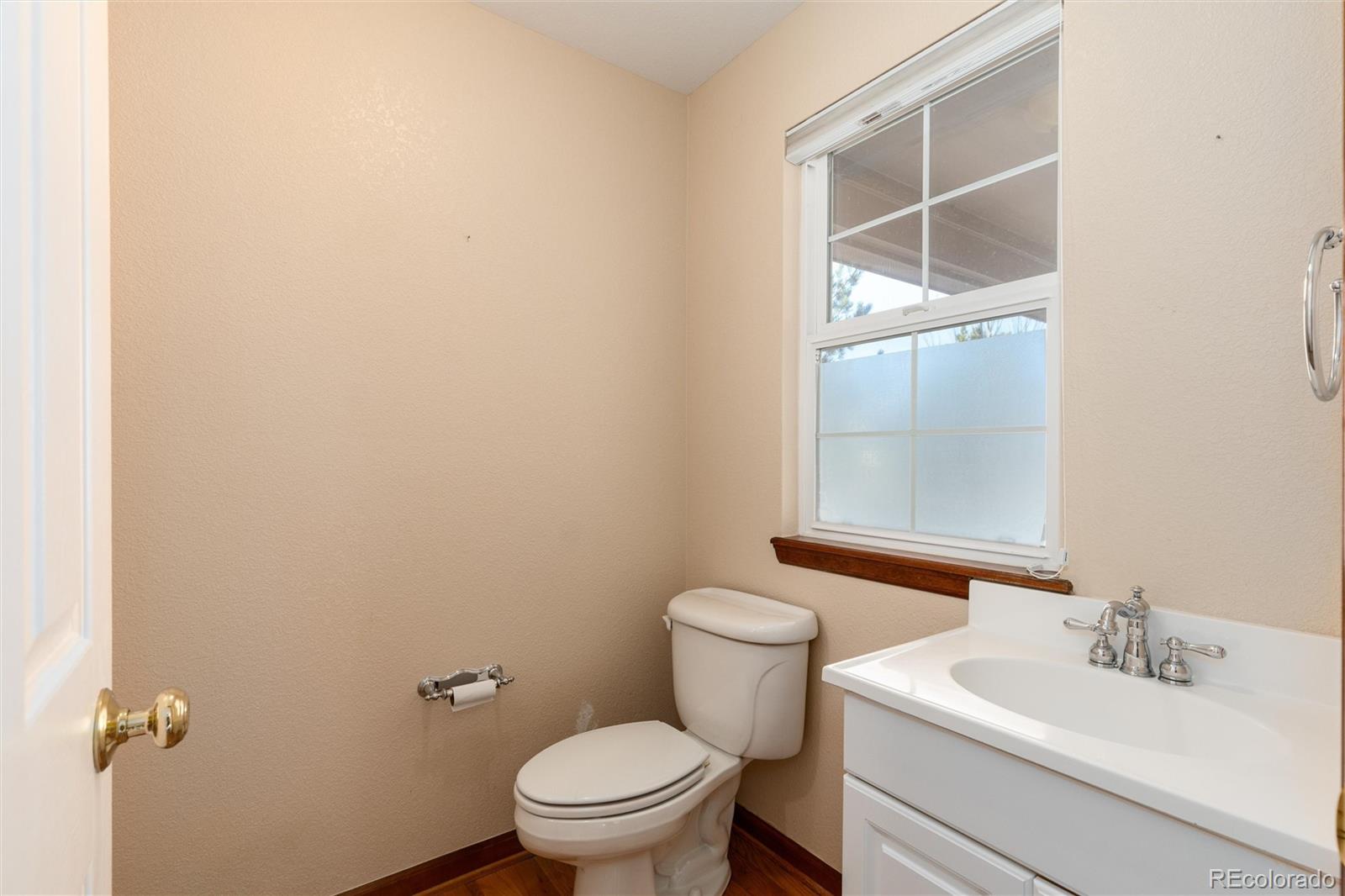 1120 Antelope Drive W