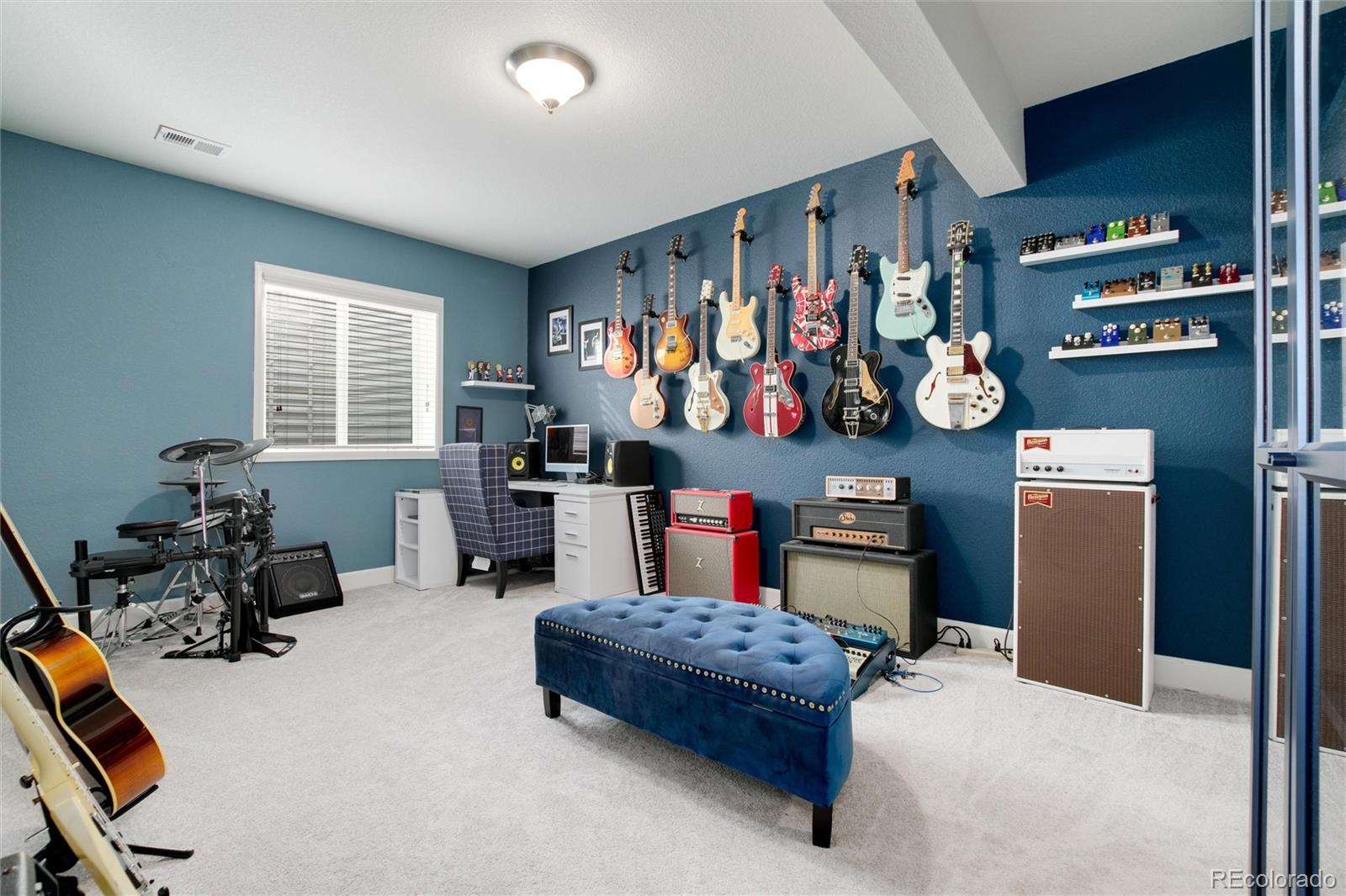 27564 E Canyon Place