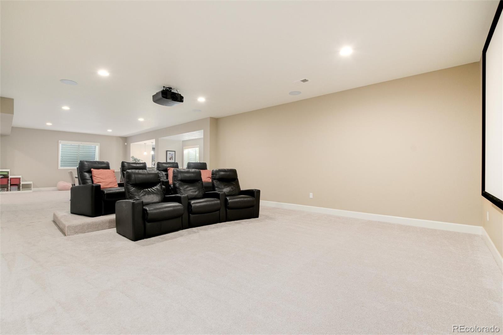 27564 E Canyon Place