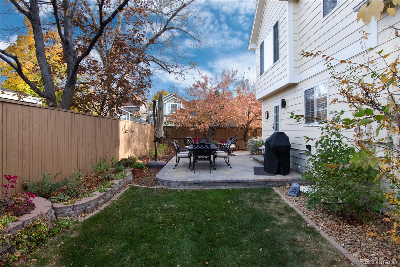 10094 White Oak Place