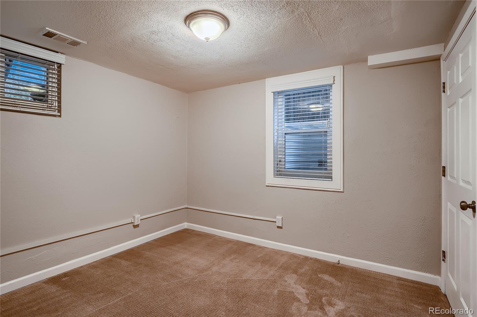 2610 N Fillmore Street