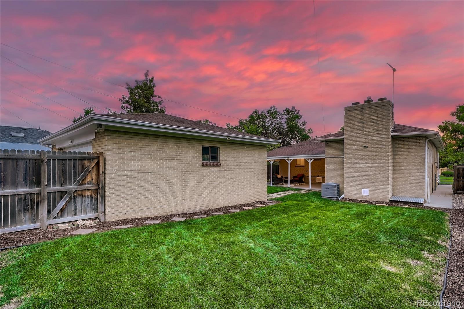 2610 N Fillmore Street