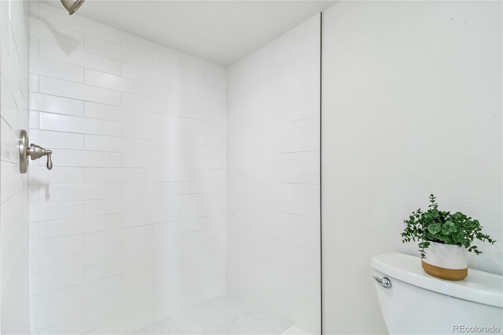 487 Rose Finch Circle