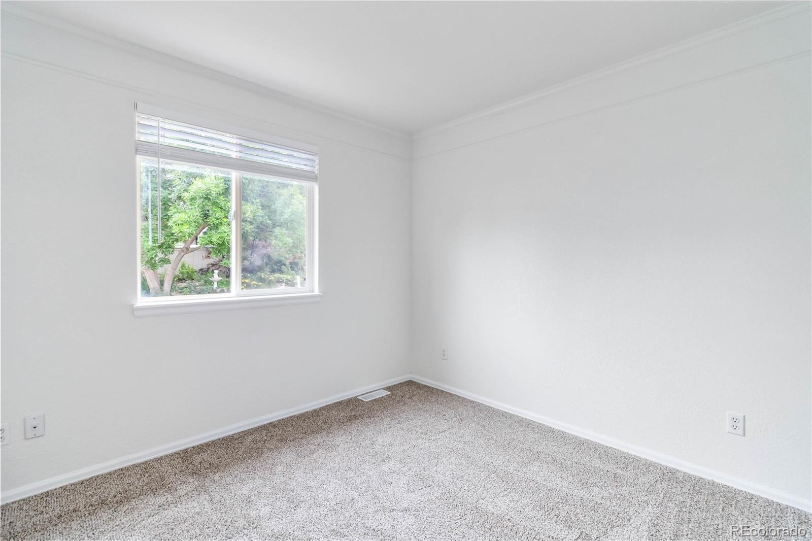 487 Rose Finch Circle