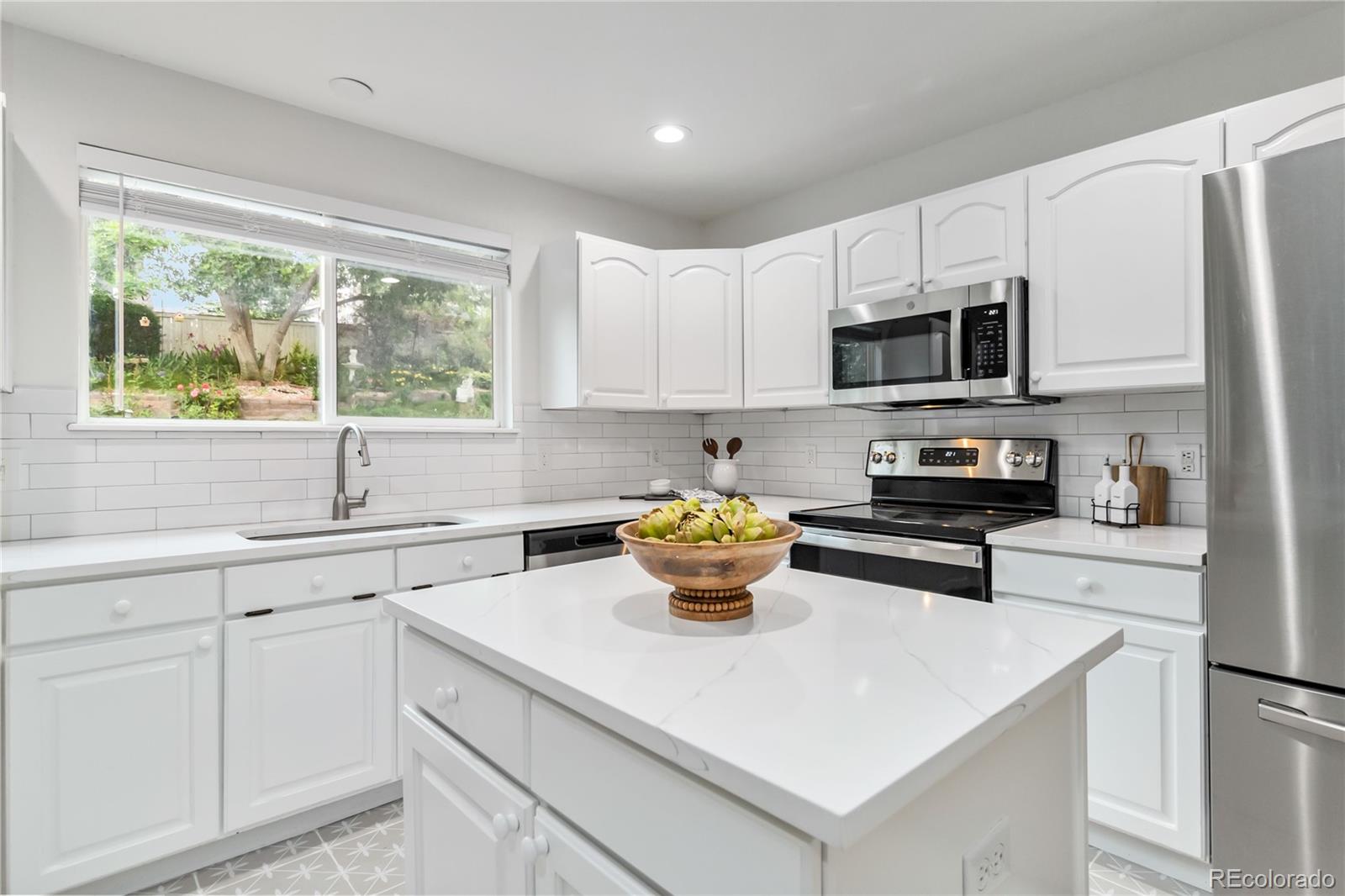 487 Rose Finch Circle