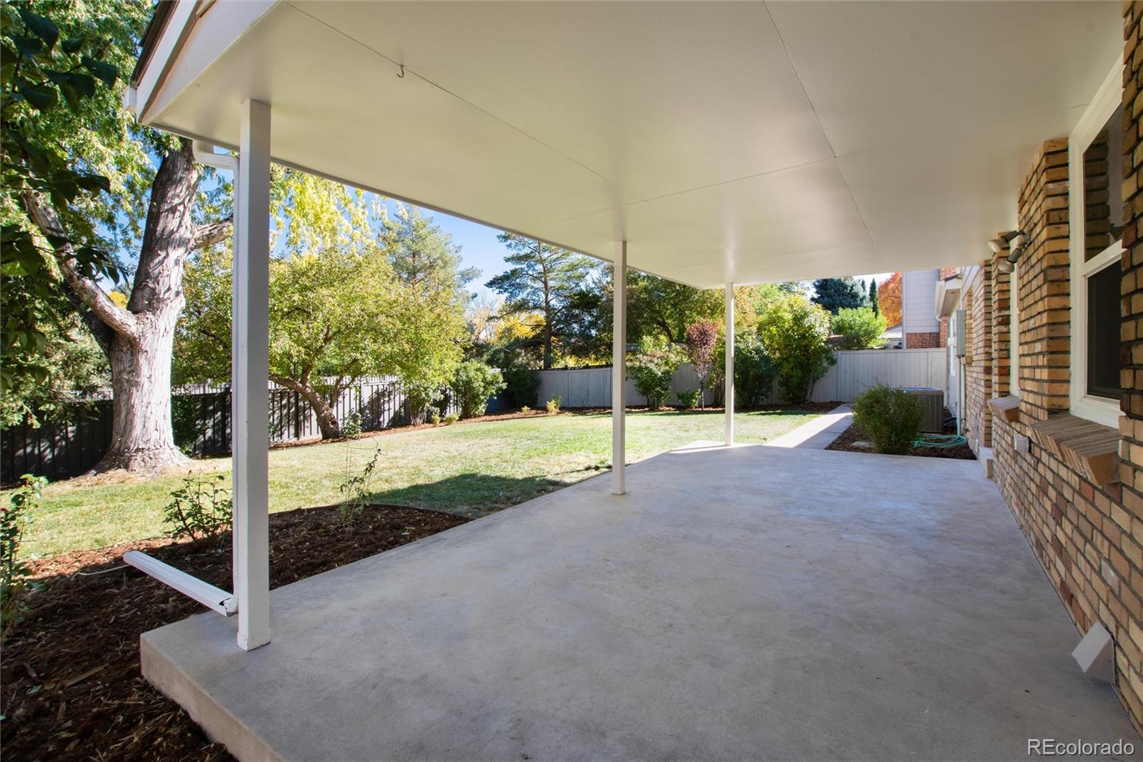 7024 S Oneida Circle