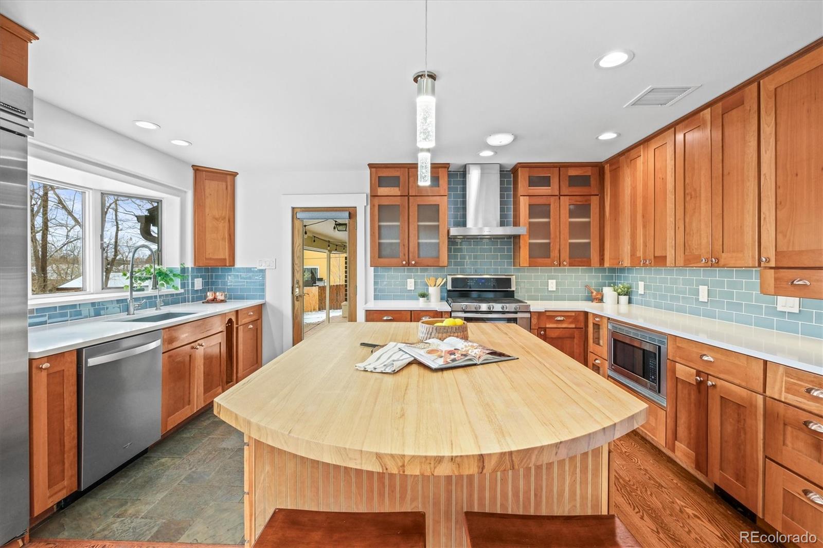 7250 W Vassar Avenue