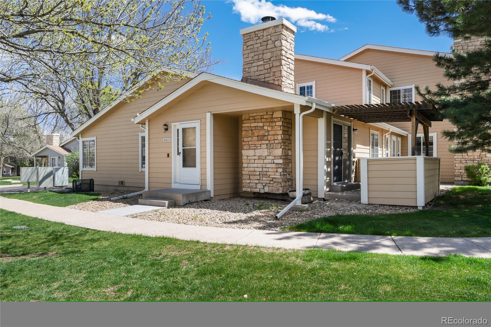 8422 Everett Way Unit: D