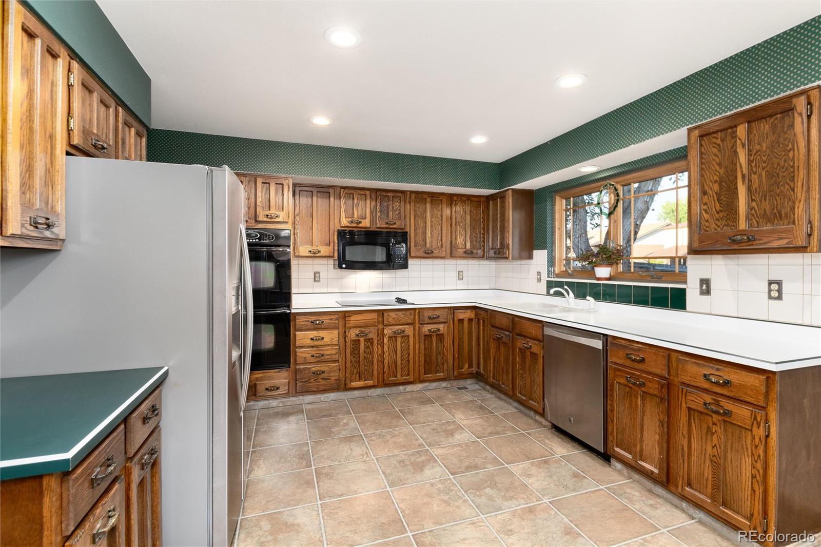 4652 S Quitman Street