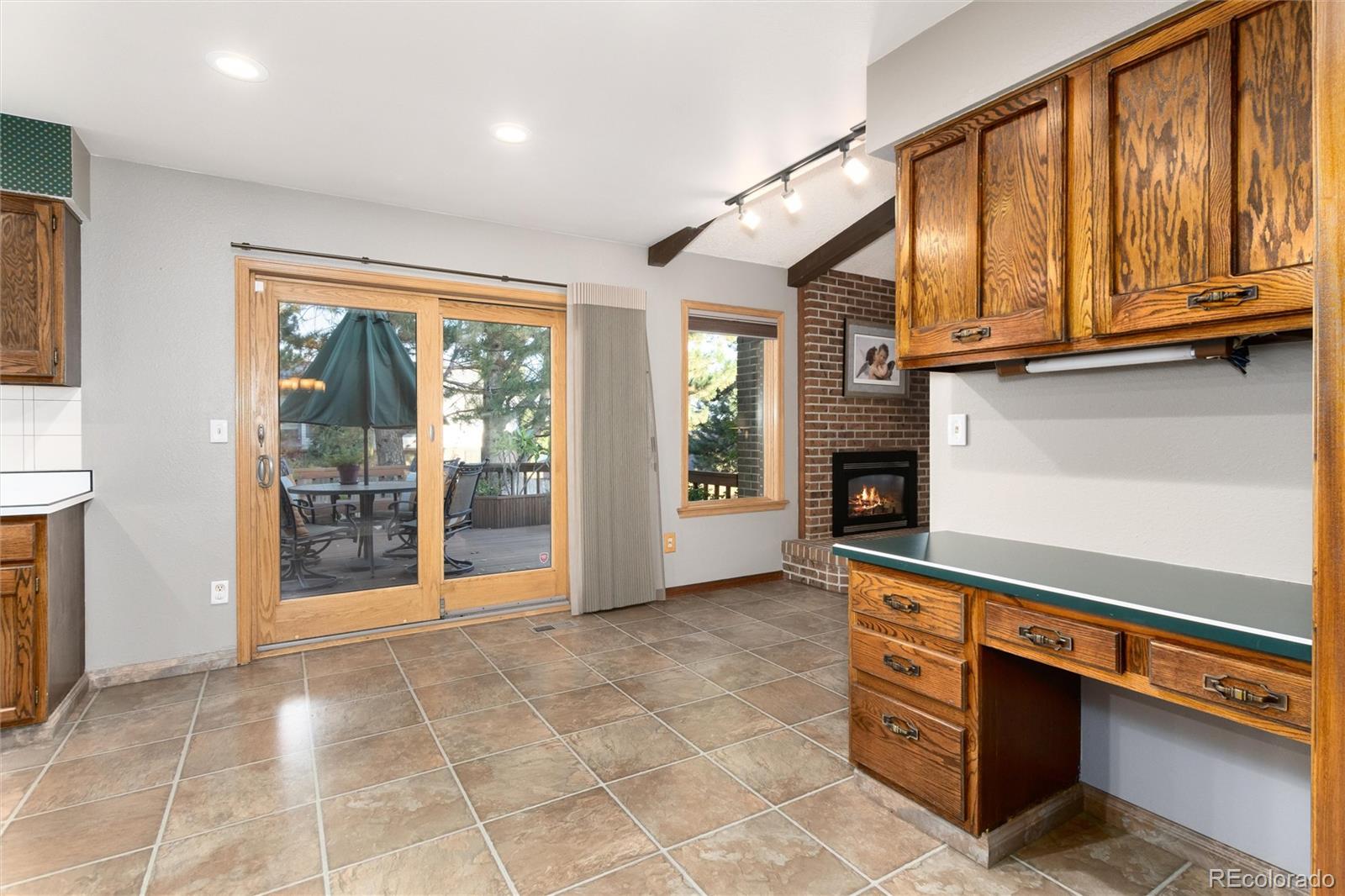 4652 S Quitman Street