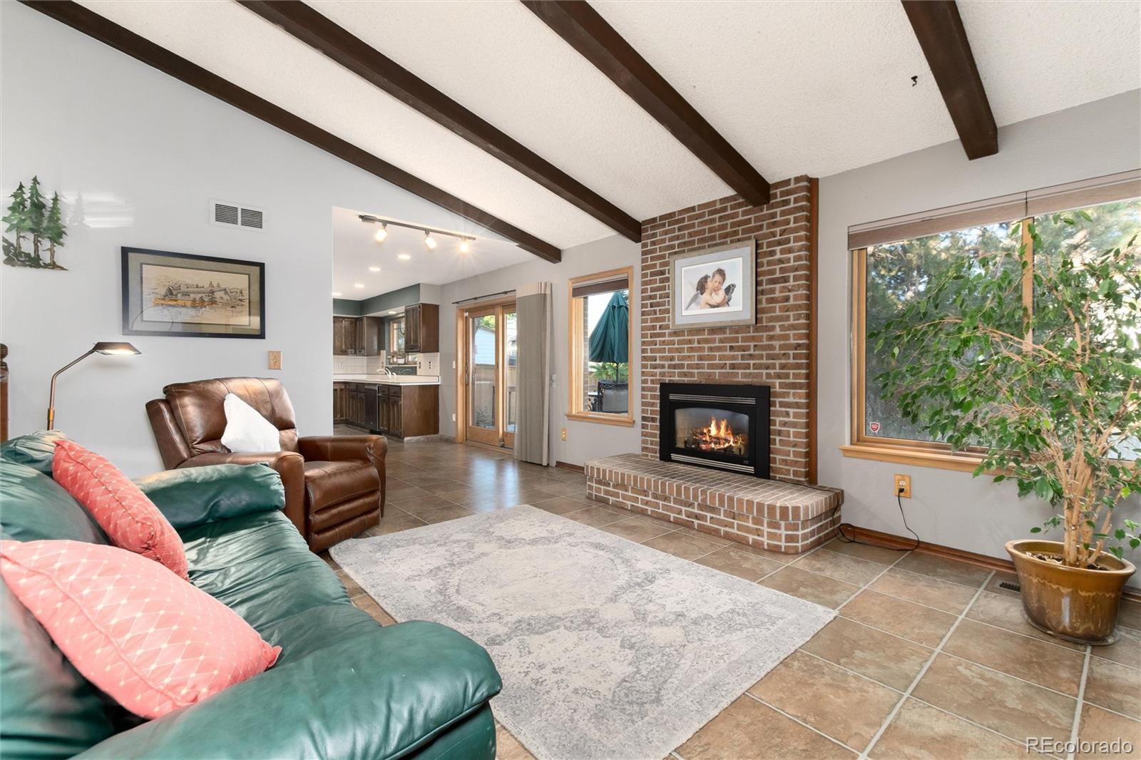 4652 S Quitman Street