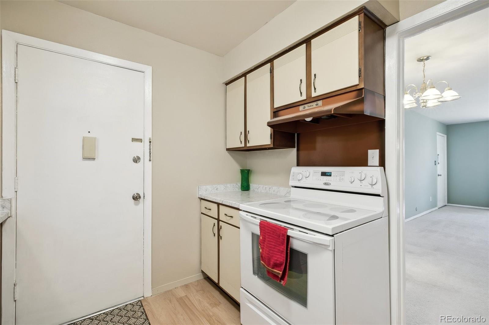 2902 Airport Road Unit: 207