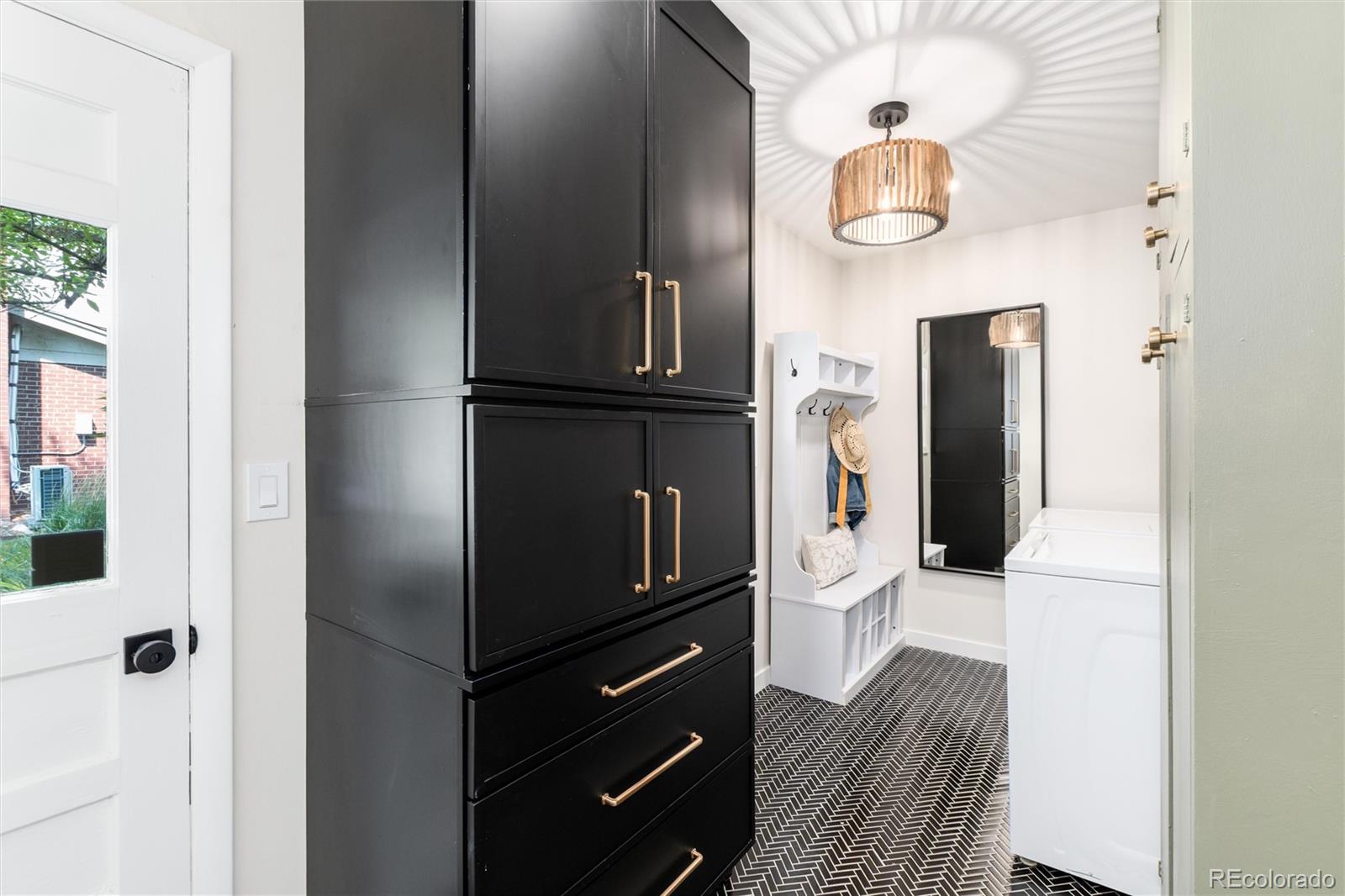 5815 W Plymouth Drive