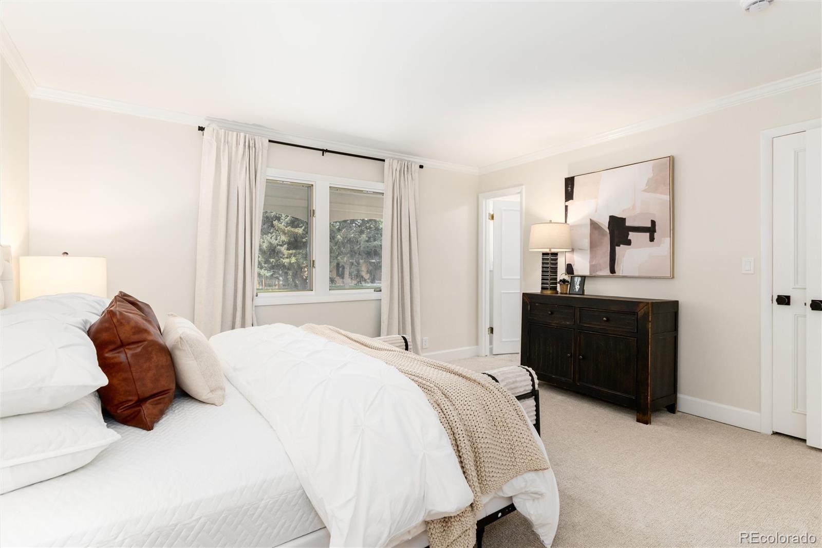 5815 W Plymouth Drive