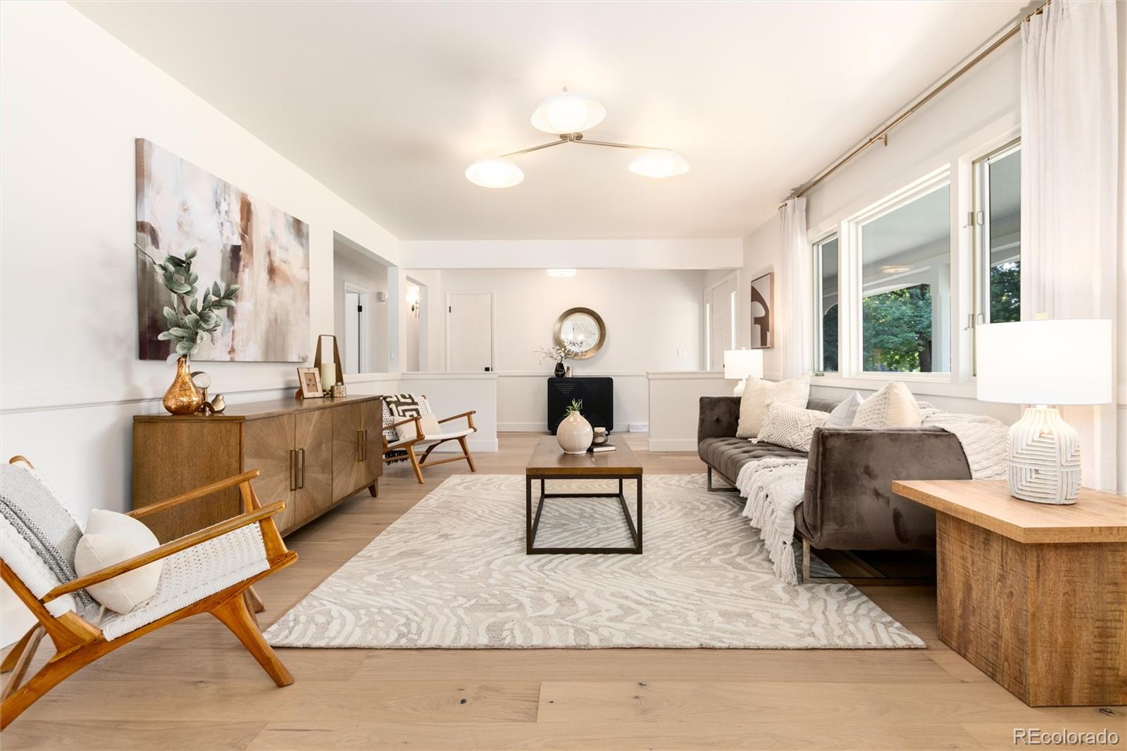 5815 W Plymouth Drive