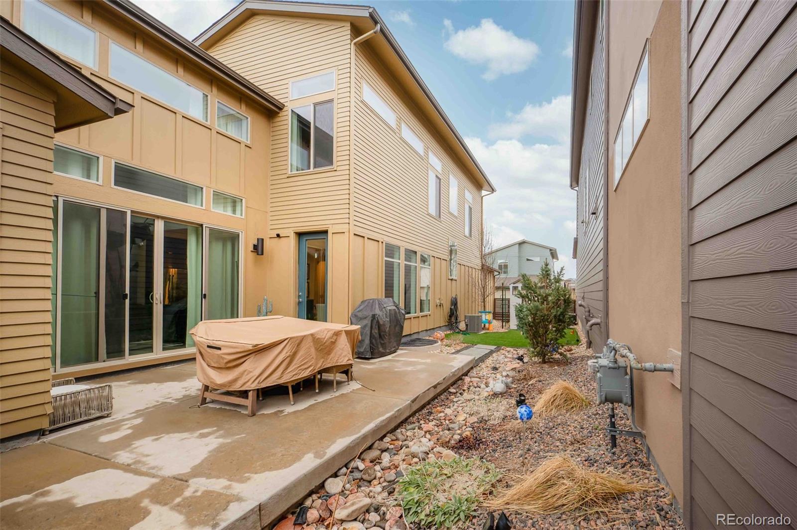 9734 Bennett Peak Street