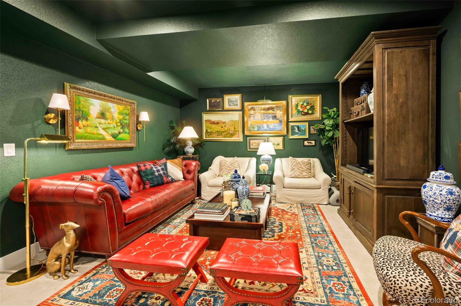 9734 Bennett Peak Street