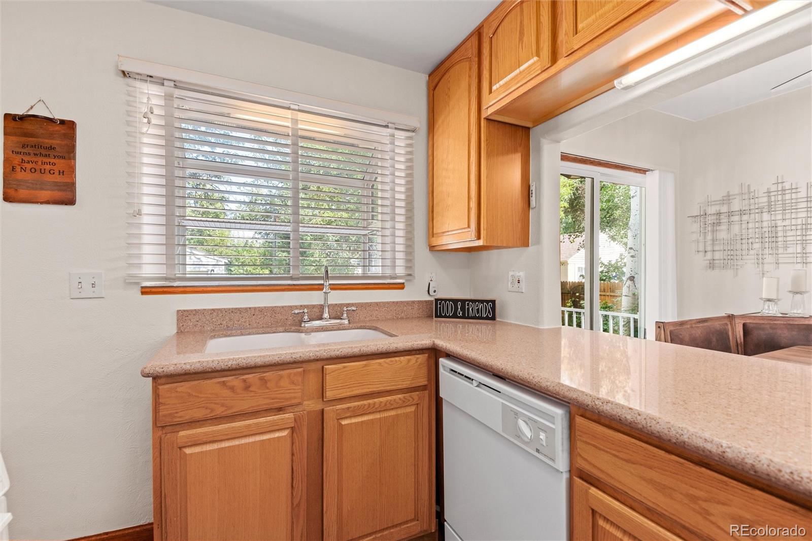 3912 S Cherokee Street