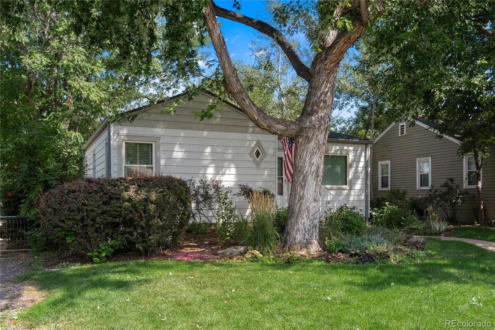 3912 S Cherokee Street