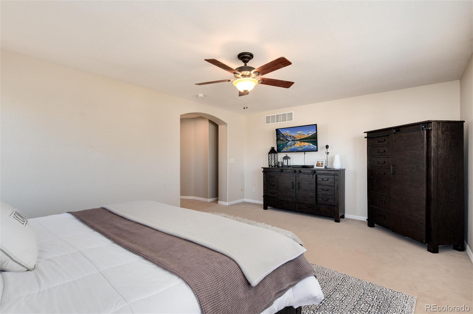 9225 Aspen Creek Way