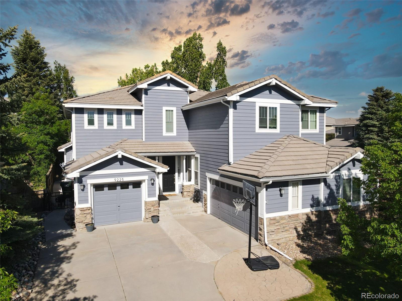 9225 Aspen Creek Way